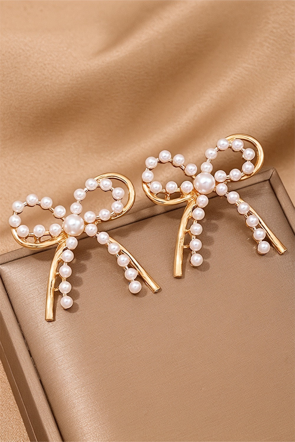 Pearl and Gold Bow Earrings RTS